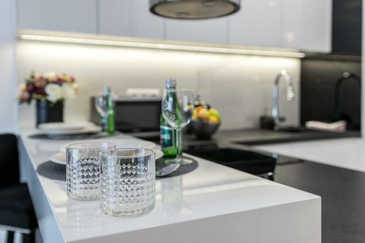 Crystal Luxury Apartments Rakowicka 22H Краков Экстерьер фото